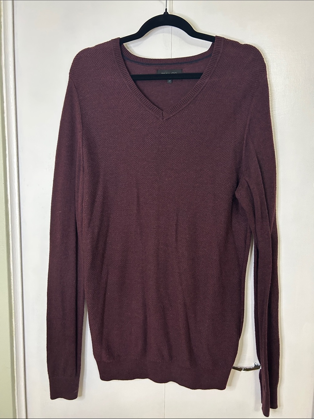 Men's V-Neck Sweater in Burgundy - Classic Knit